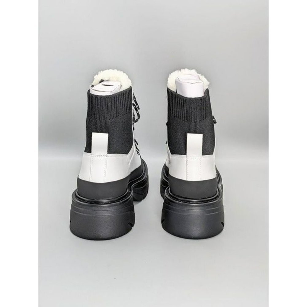 NIB Marc Fisher LTD Izuma Women's Lug Sole Bootie White Size 9 M (MSRP $259) - Picture 5 of 7